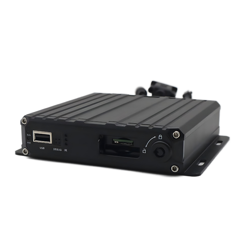 DVR Seluler 4CH AHD SD AI dengan 4G GPS WiFi, ADAS DSM BSD untuk Kendaraan Komersial